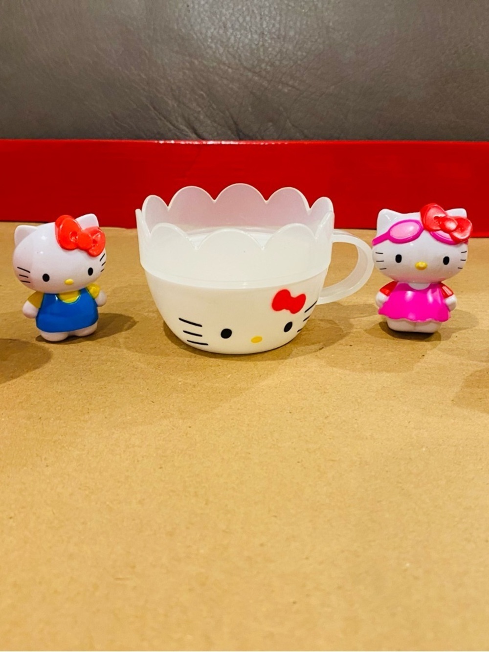 Hello Kitty Figure Lot Cup Mug Sanrio Toys Pink Strawberry Collectible